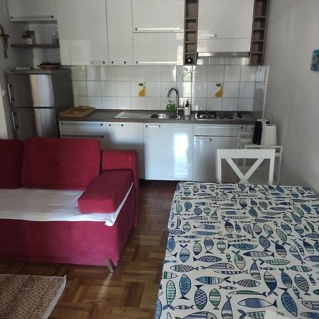 Apartman Vesna 2 Persons Njivice Exteriör bild